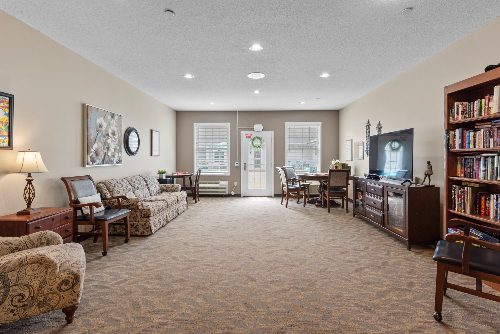LBCT_AL_MC_activity room_015