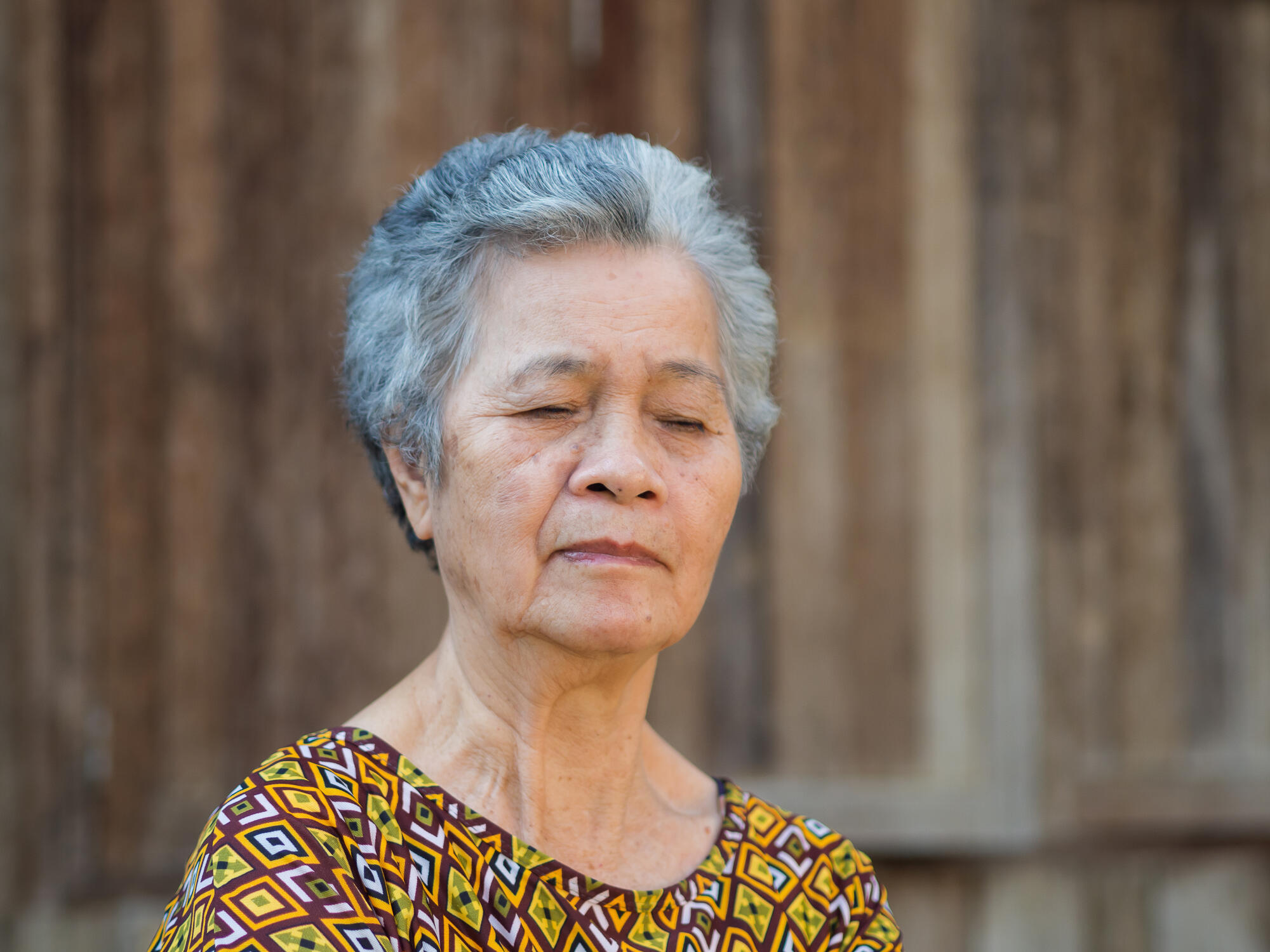 Grounding Techniques for Anger That Help Seniors Respond with Clarity